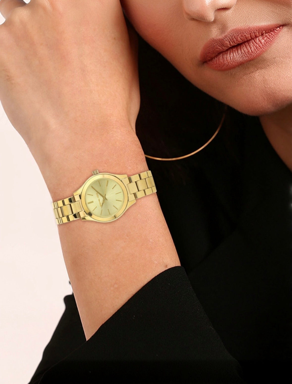 MK Elite: Slim Runway Gold