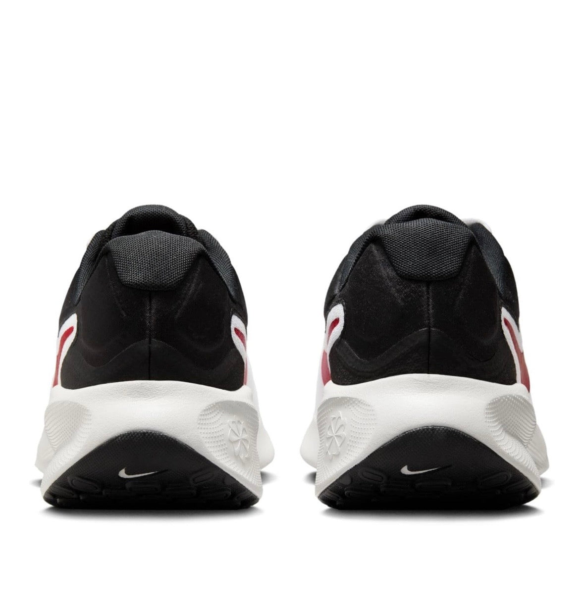 Nike Revolution 7